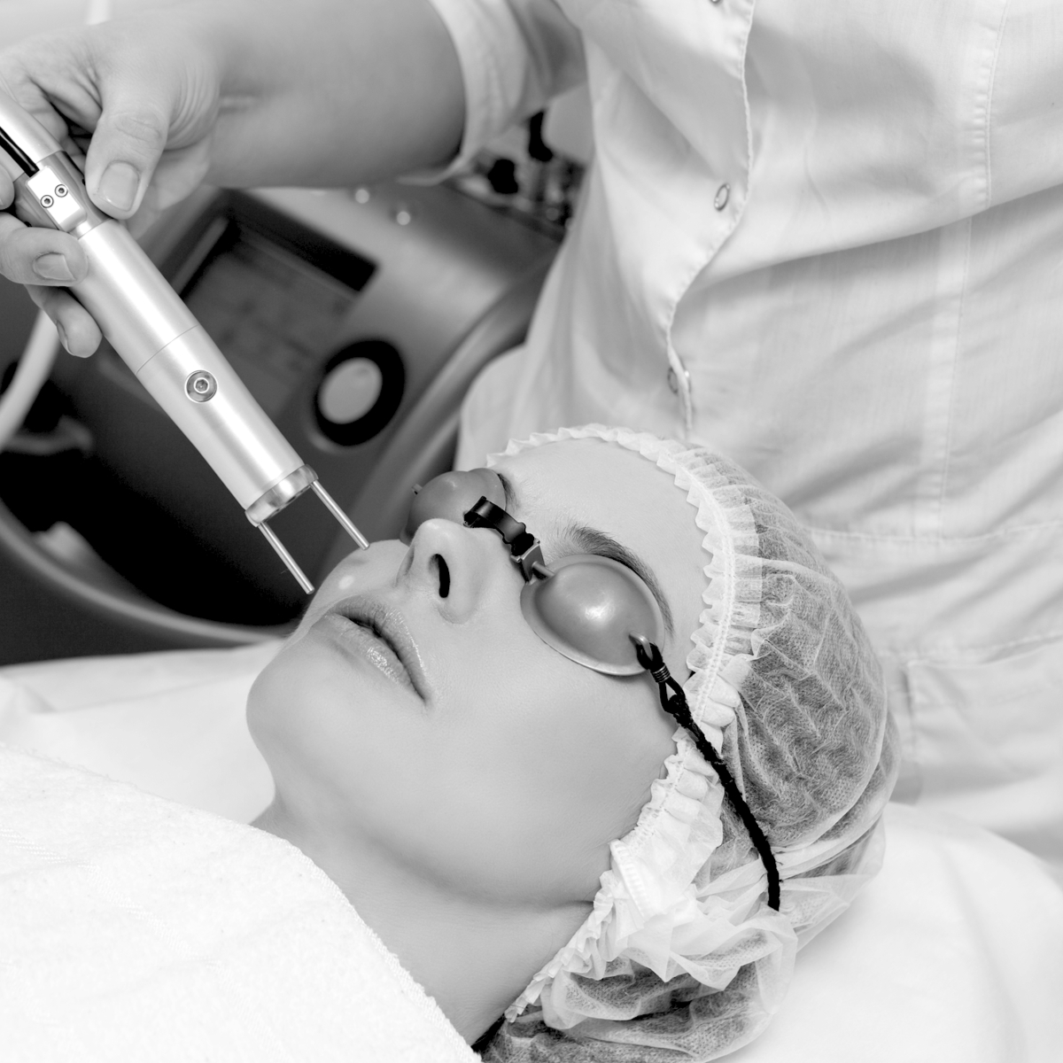 Laser Skin Resurfacing CO2 Laser, Fractional Laser & RF Microneedling